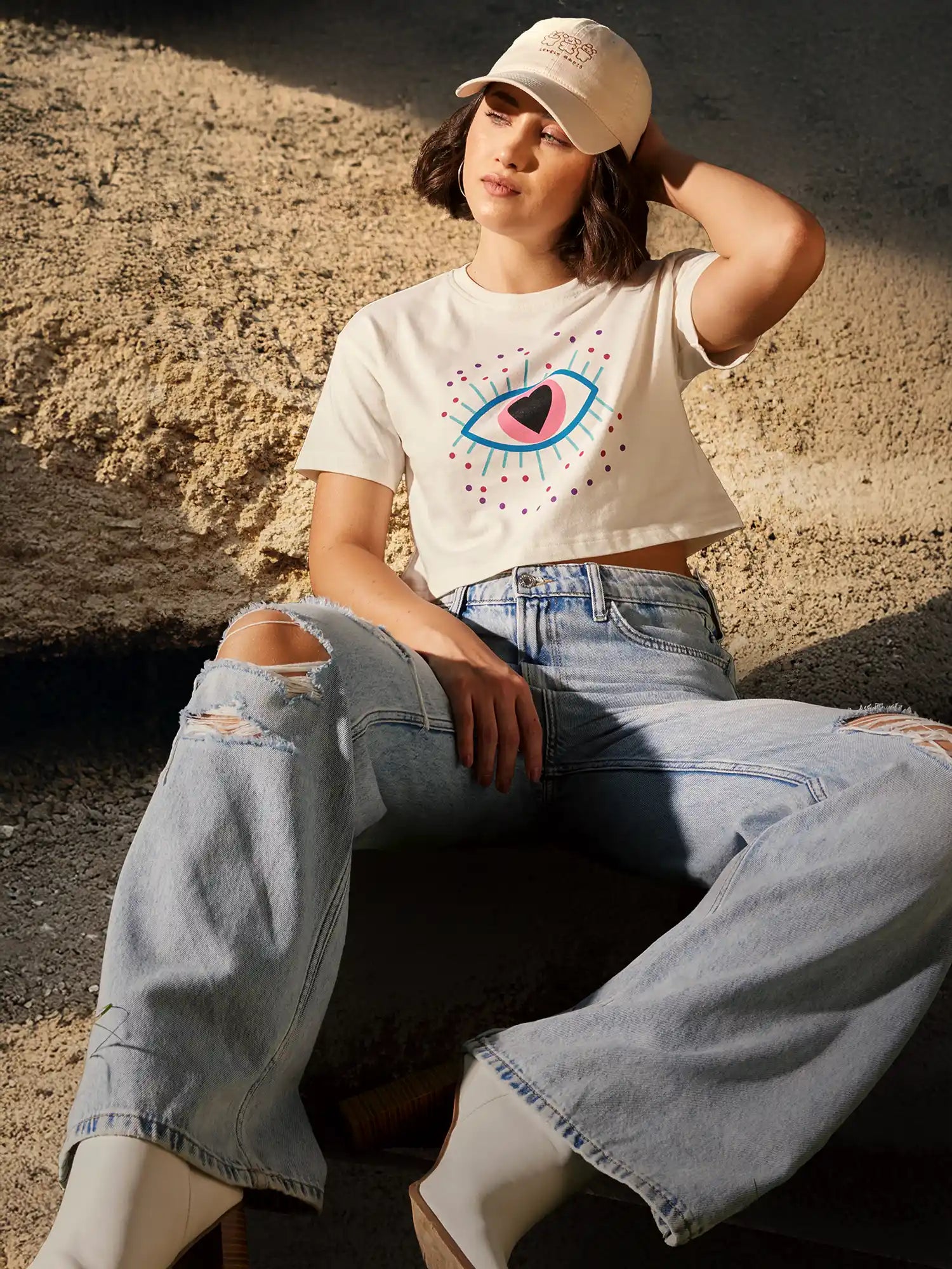 Spread Love Crop Top - Off White.